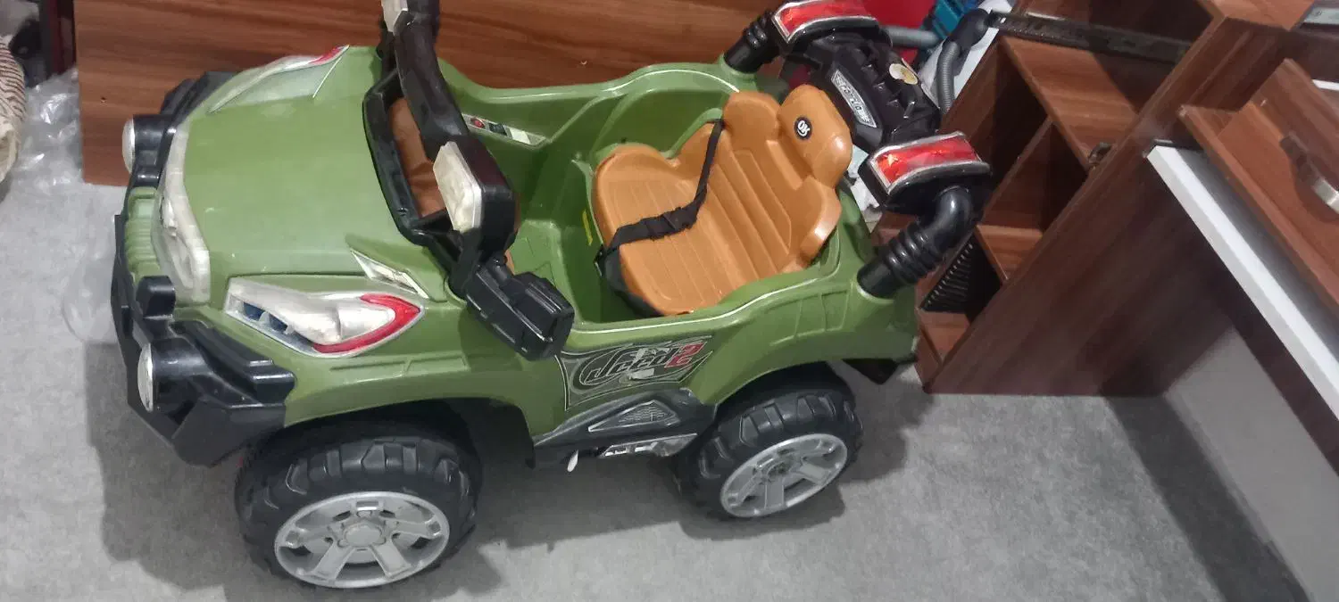 ماشین شارژی|اسباب‌بازی بچه|ایلام, |دیوار