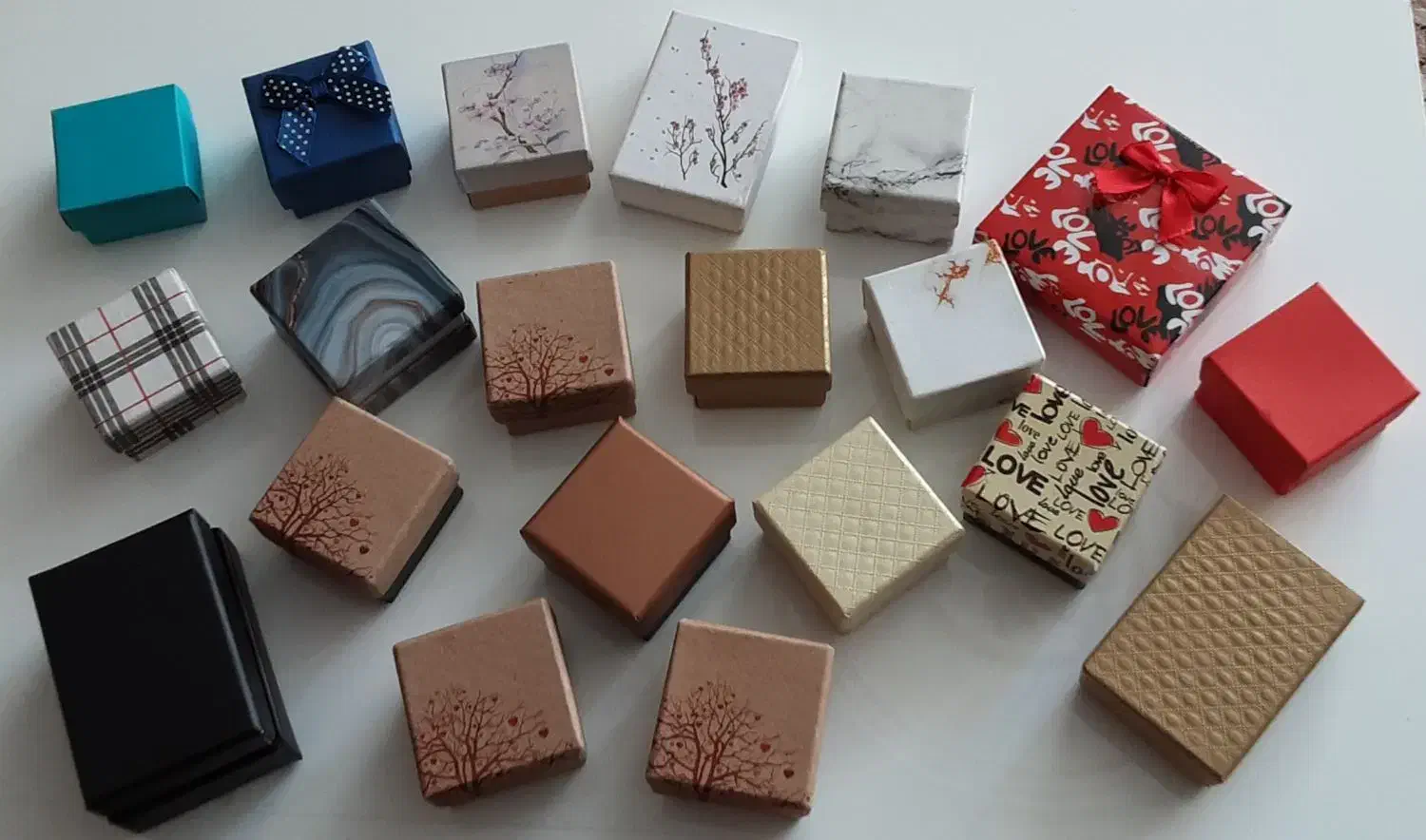 جعبه کادویی|ظروف نگهدارنده، پلاستیکی، یک‌بارمصرف|کرج, جهان‌شهر|دیوار