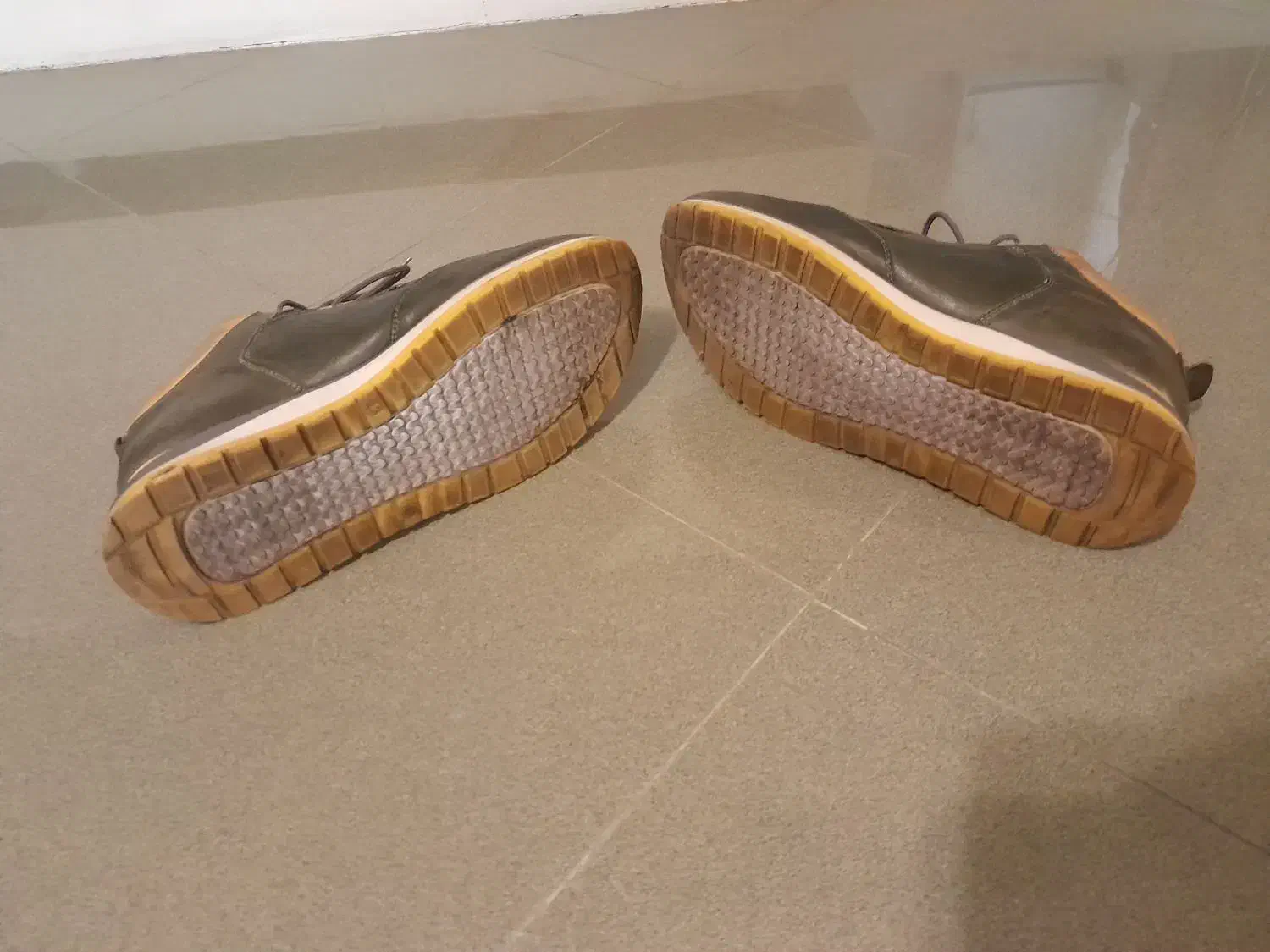 کفش اسپورت مردانه شیک تمام چرم زیره ترمو|کیف، کفش، کمربند|کرج, کرج نو|دیوار