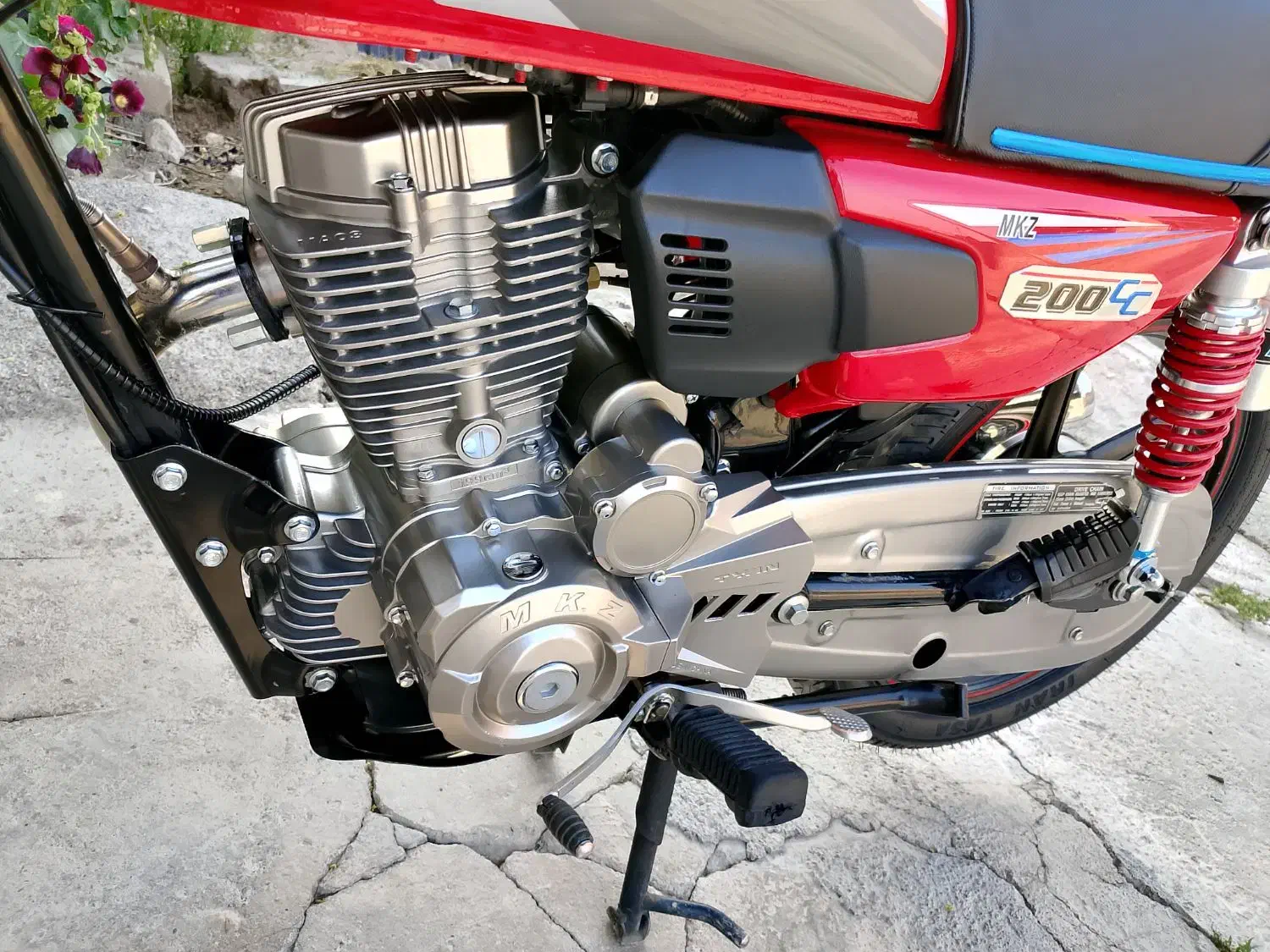 موتور تمیز وعالی بدونه عیب متین لنگردار ۲۰۰|موتورسیکلت|مهاباد (آذربایجان غربی), |دیوار