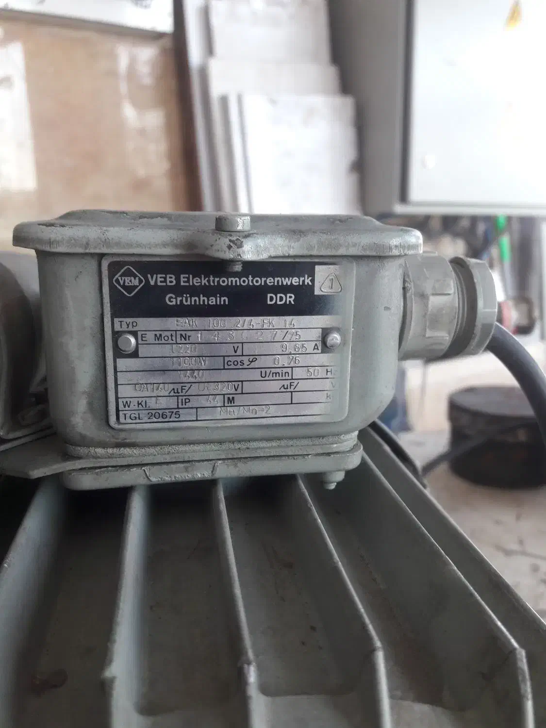 دینام (الکتور و موتور ۳اسب) ۱۴۰۰دور|ماشین‌آلات صنعتی|قم, کوه سفید|دیوار