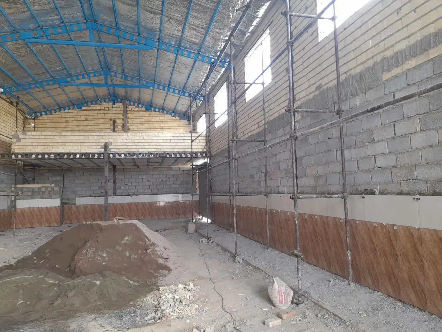 نیازمند شاگرد کاشیکاری|استخدام معماری، عمران و ساختمانی|سهند, |دیوار