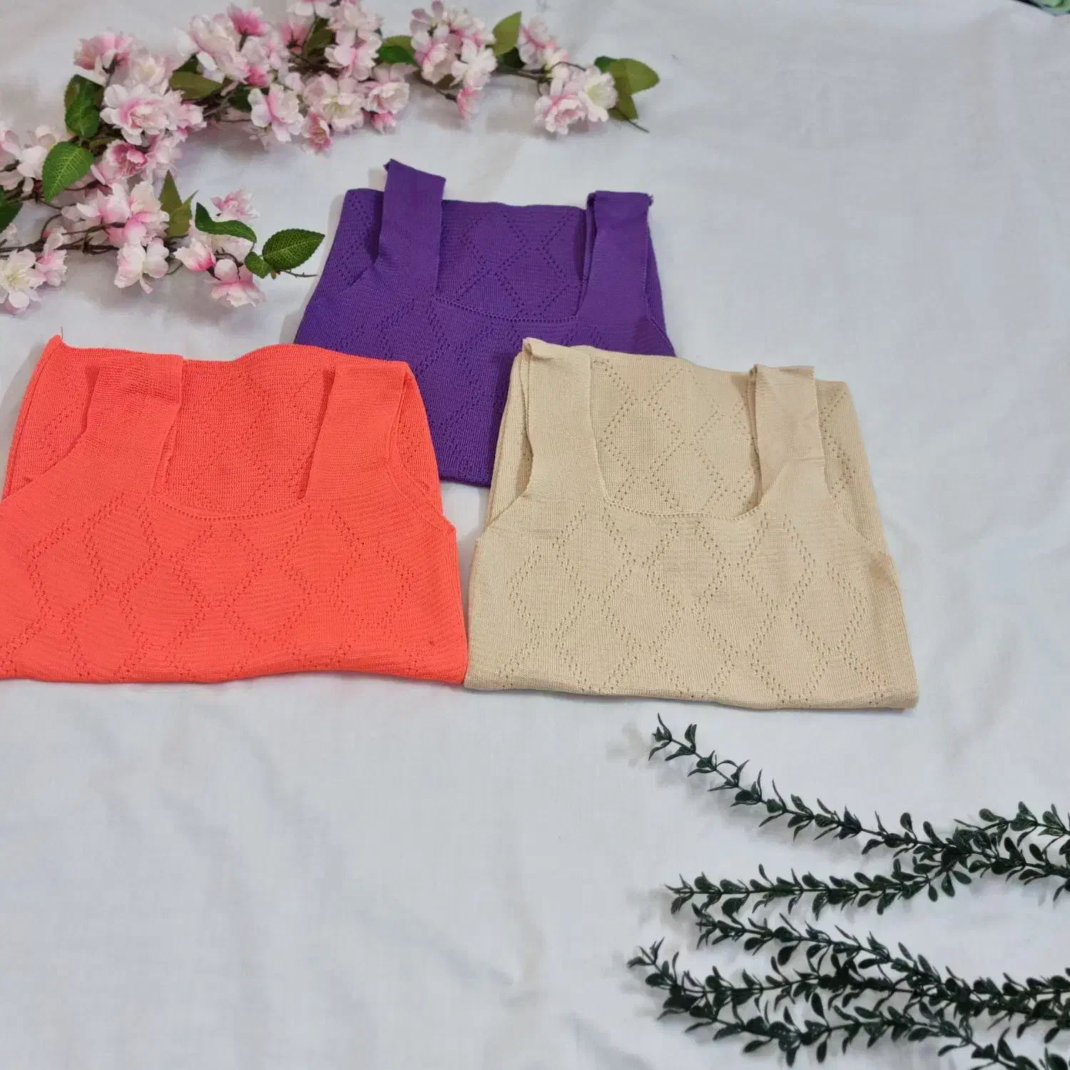 تاپ بافت طرح لوزی فقط ۹۹ تومان لباس زنانه|لباس|بابل, |دیوار