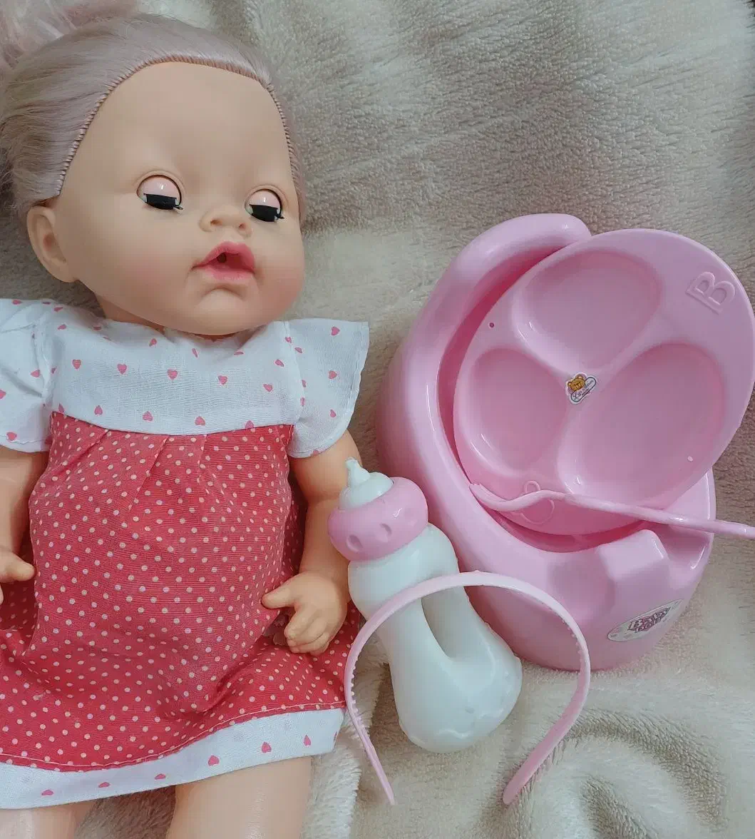 عروسک با وسایل|اسباب‌بازی بچه|یزد, |دیوار