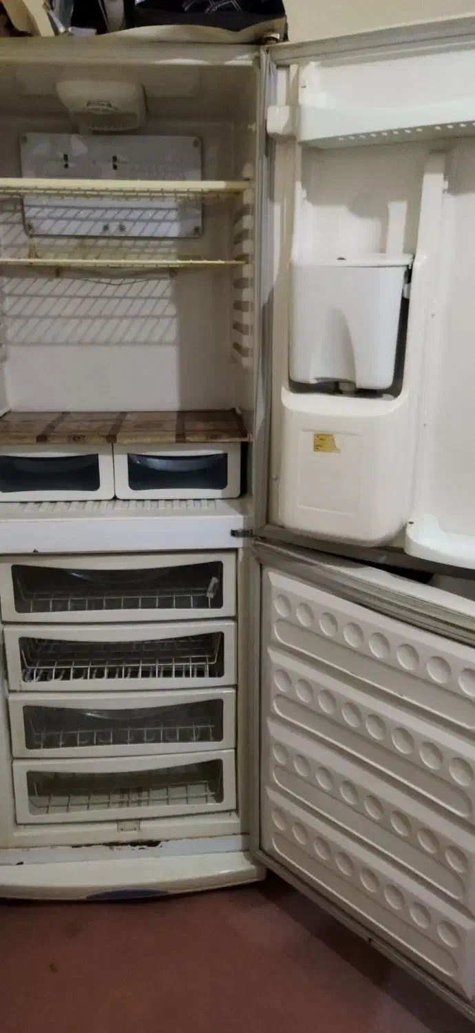 یخچال و فریزر مارک آرامش - کاملاً سالم|یخچال و فریزر|کبودرآهنگ, |دیوار