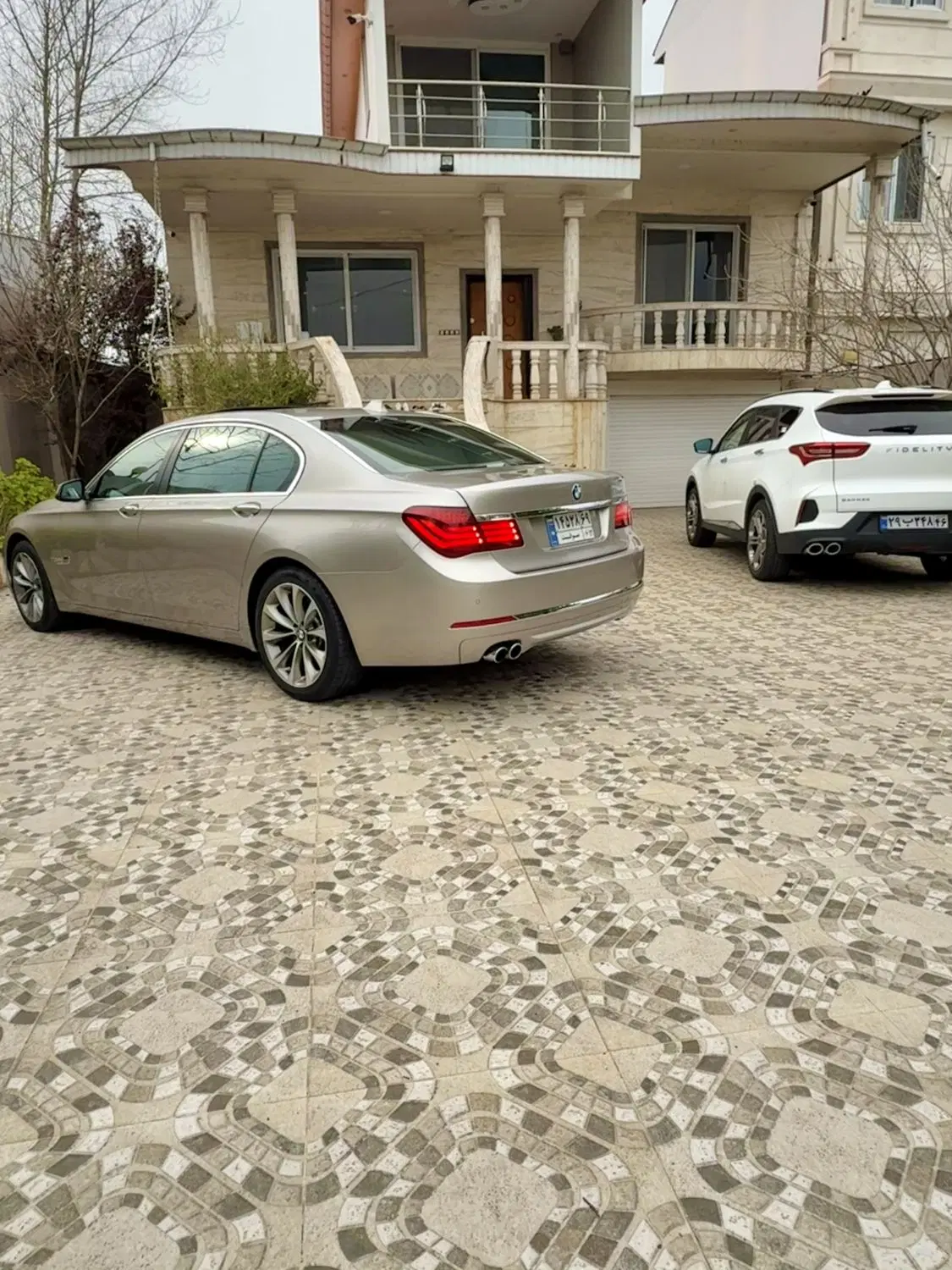 بی ام و سری هفت 730Li گذر موقت BMW 730Li|خودرو سواری و وانت|رشت, معلم|دیوار
