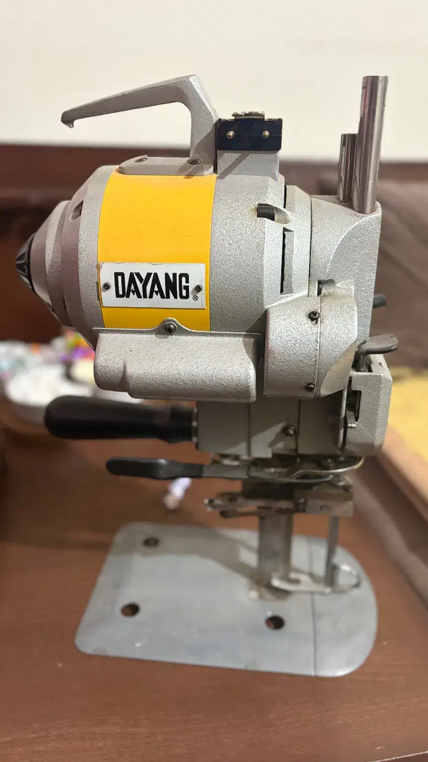 قیچی برقی مدل دایانگ|چرخ خیاطی و ریسندگی|فولادشهر, فولادشهر|دیوار
