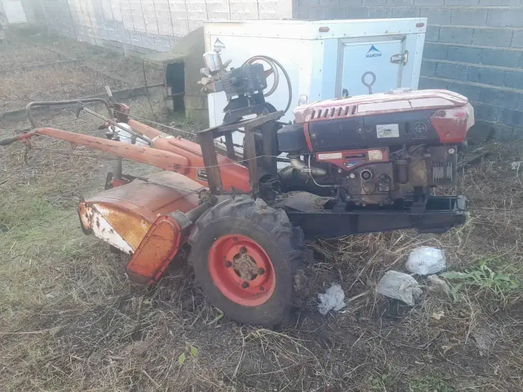 تیلر ۹.۵ اسب با روتوری و پمپ سم پاش نصب شده|ماشینآلات صنعتی|بابل, |دیوار