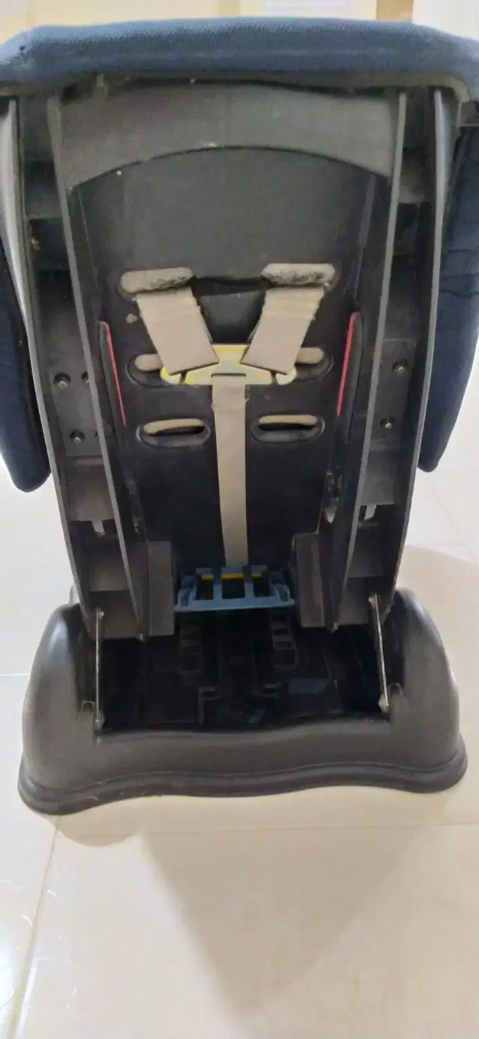 صندلی ماشین کودک|تخت و صندلی بچه|ارومیه, |دیوار