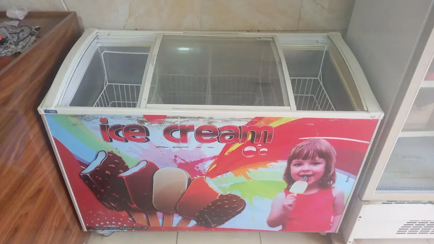 فریز بستنی|کافی‌شاپ و رستوران|قوچان, |دیوار