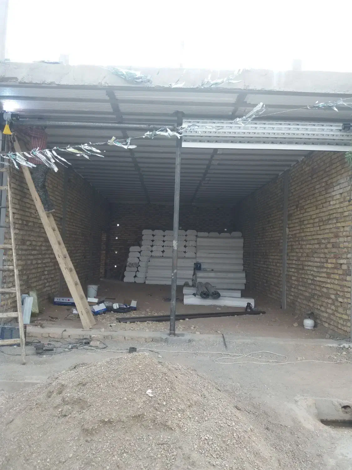 نصب و تعمیر انواع کرکره برقی و قدیمی|خدمات پیشه و مهارت|بهارستان, |دیوار