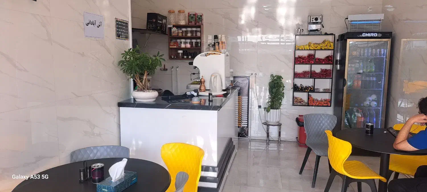 نیازمند ۲ نیرو خانم|استخدام خدمات فروشگاه و رستوران|زارچ, |دیوار