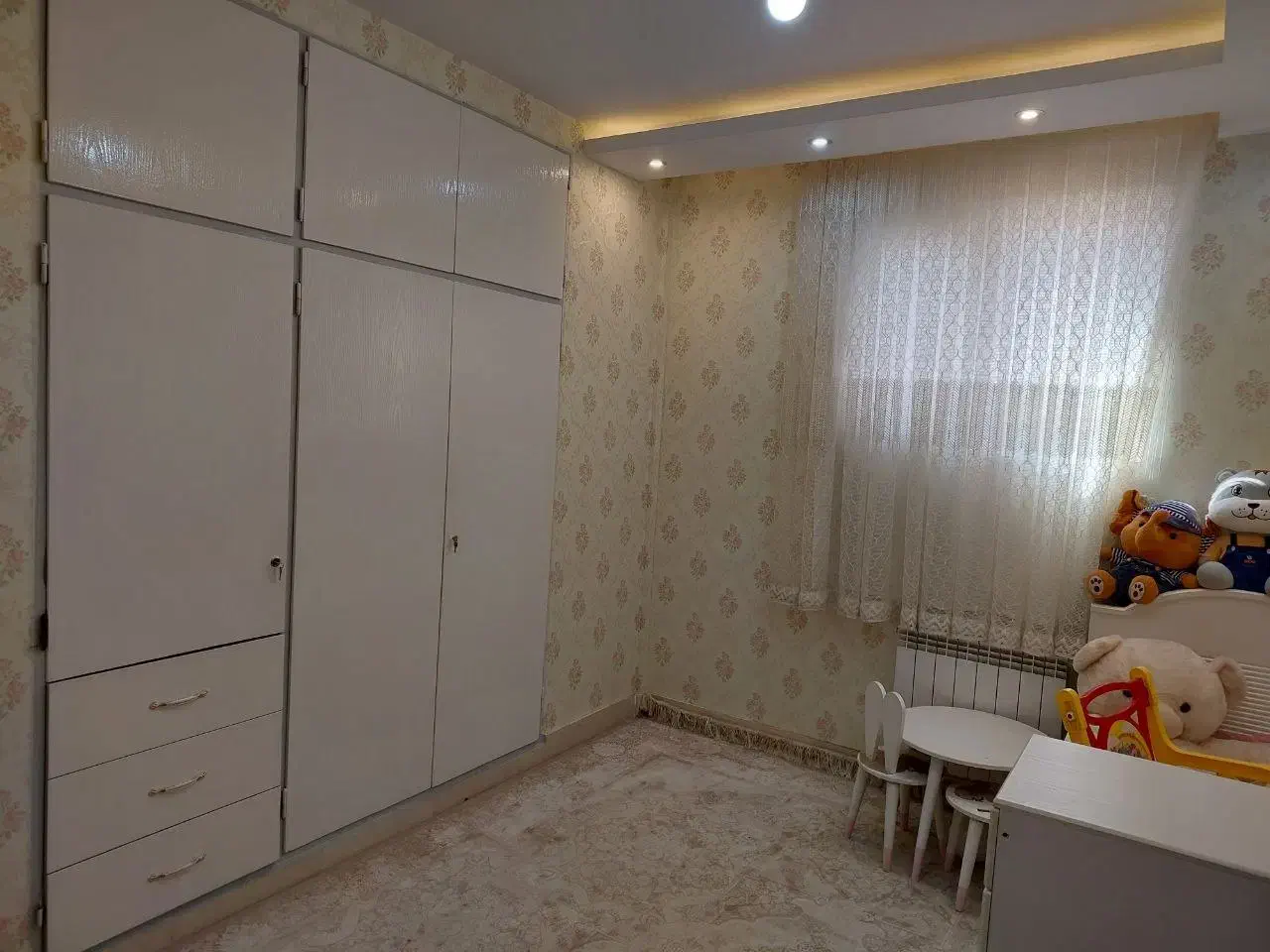 آپارتمان حوالی کاشانمال ۹۵ متر شیک و لوکس|فروش آپارتمان|کاشان, فاز ۲ ناجی آباد|دیوار