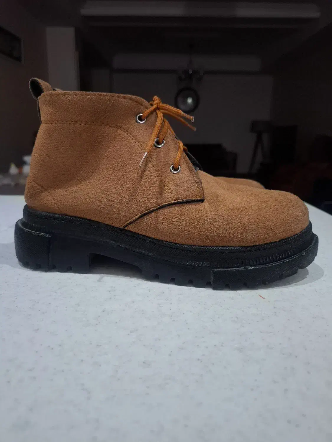 نیم بوت سایز ۳۸|کیف، کفش، کمربند|گرمدره, |دیوار