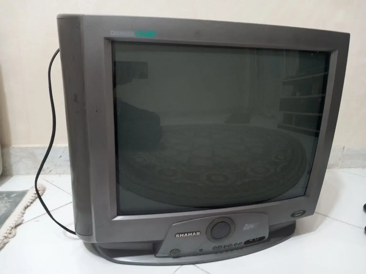 فرش و تلوزیون و سی دی خور قدیمی|فرش|اسلام‌شهر, مظفریه|دیوار