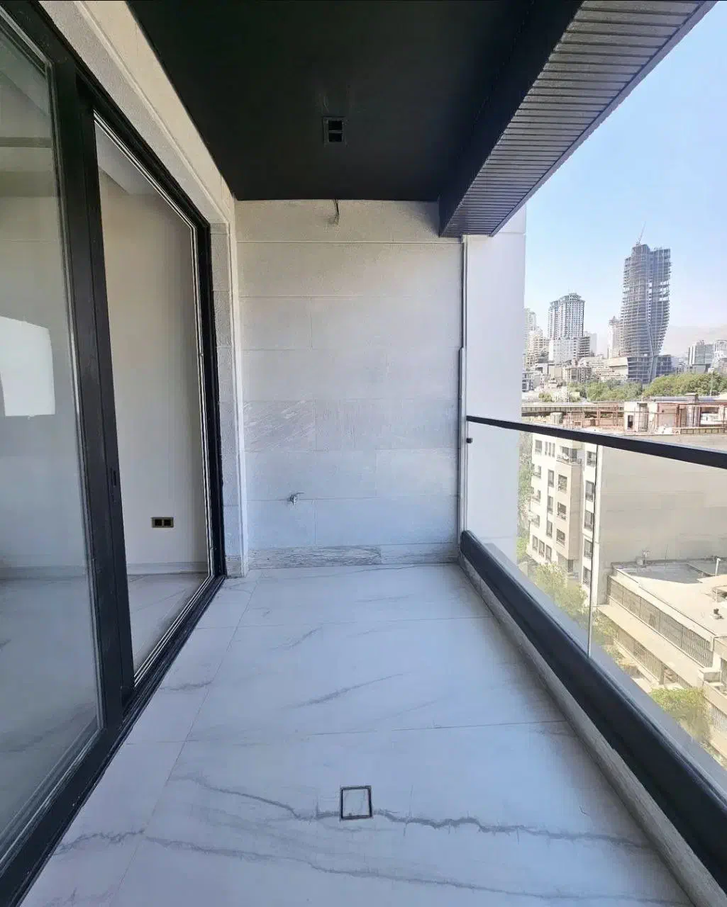 180متر تکواحد-تراس ابد*گلستان عظیمیه*کلیداول/3مستر|اجارهٔ آپارتمان|کرج, عظیمیه|دیوار