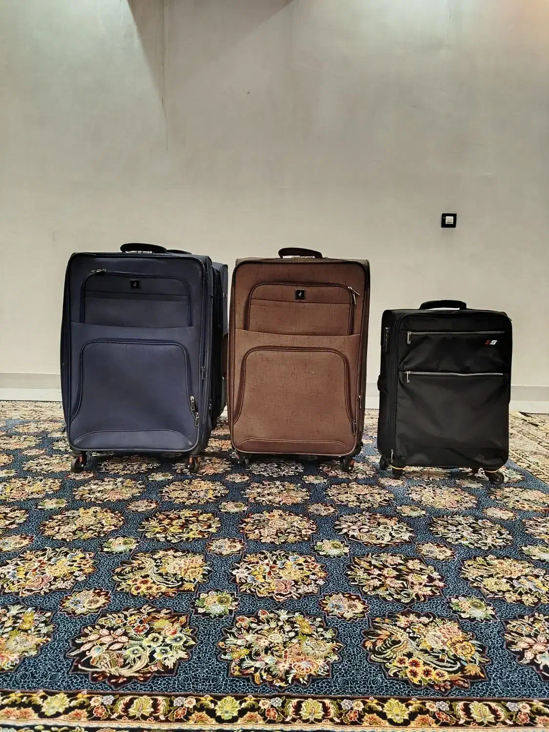 چمدان مسافرتی|کیف، کفش، کمربند|کرمانشاه, |دیوار