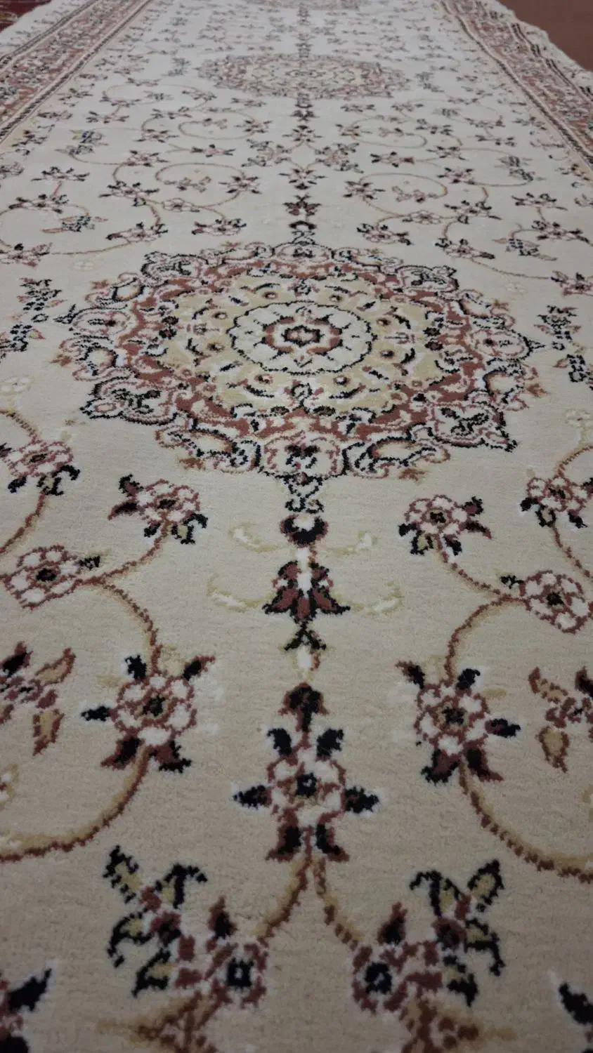 کنار فرشی|فرش|شیراز, میانرود|دیوار