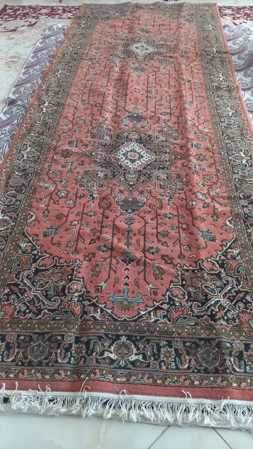 کناره ماشینی سالم در ابعاد ۴در۱ونیم|فرش|تبریز, |دیوار