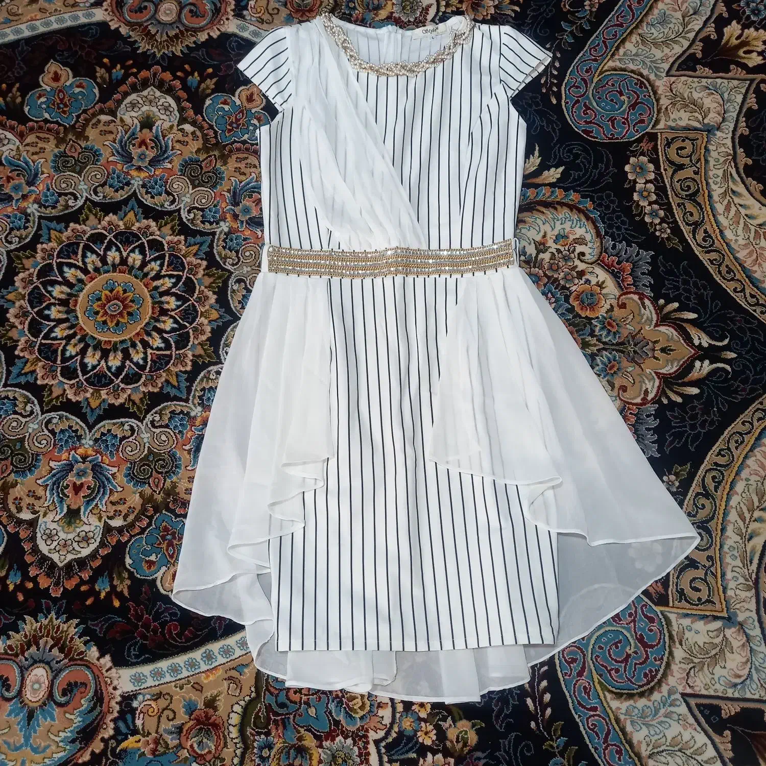 لباس مجلسی|لباس|نظرآباد, رسالت|دیوار