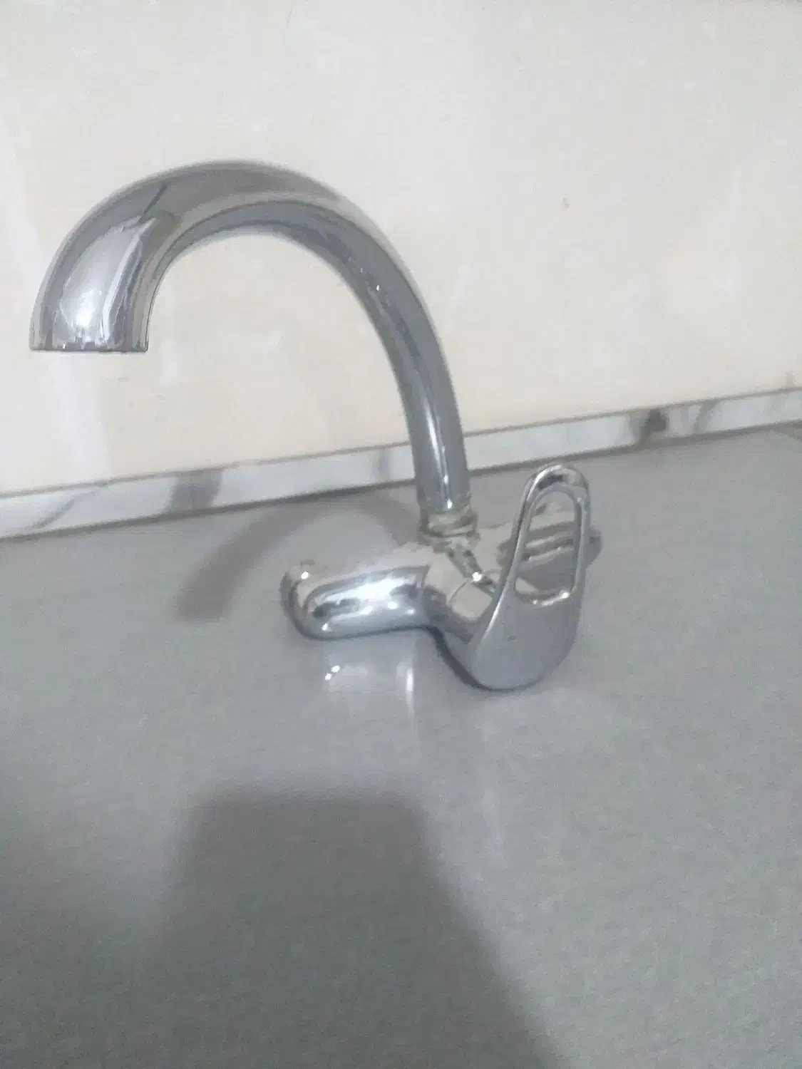 شیر طرف شویی جنس قدیم|لوازم سرویس بهداشتی|ری, شهادت|دیوار