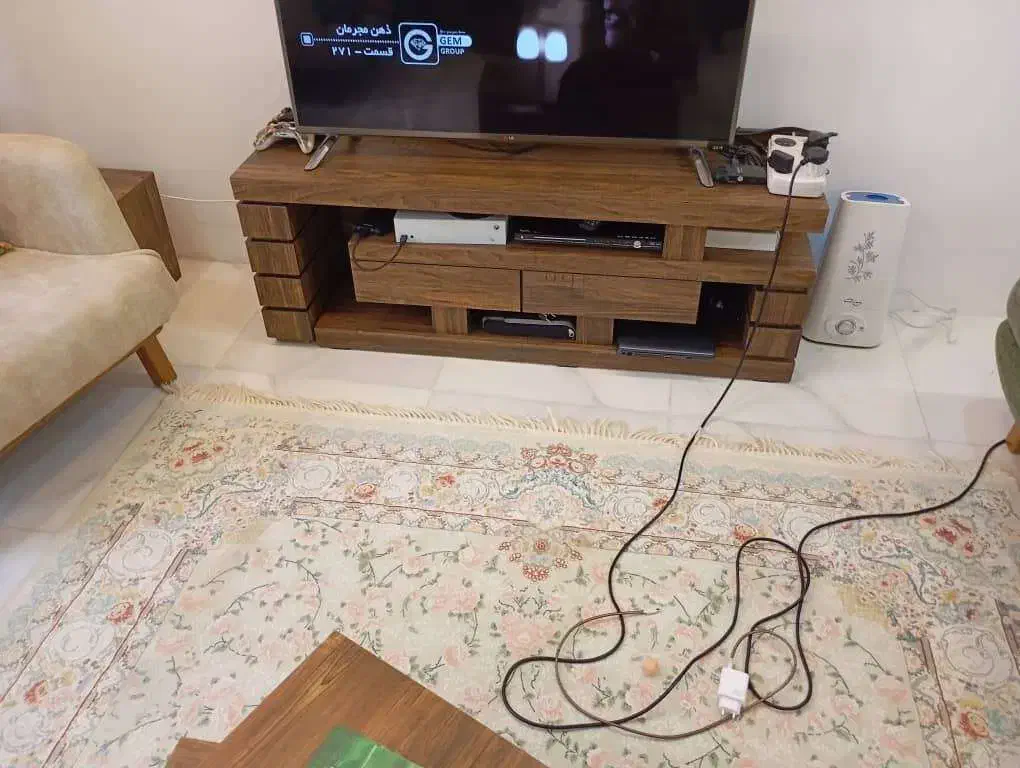 مبلمان|مبلمان خانگی و میز عسلی|گراش, |دیوار