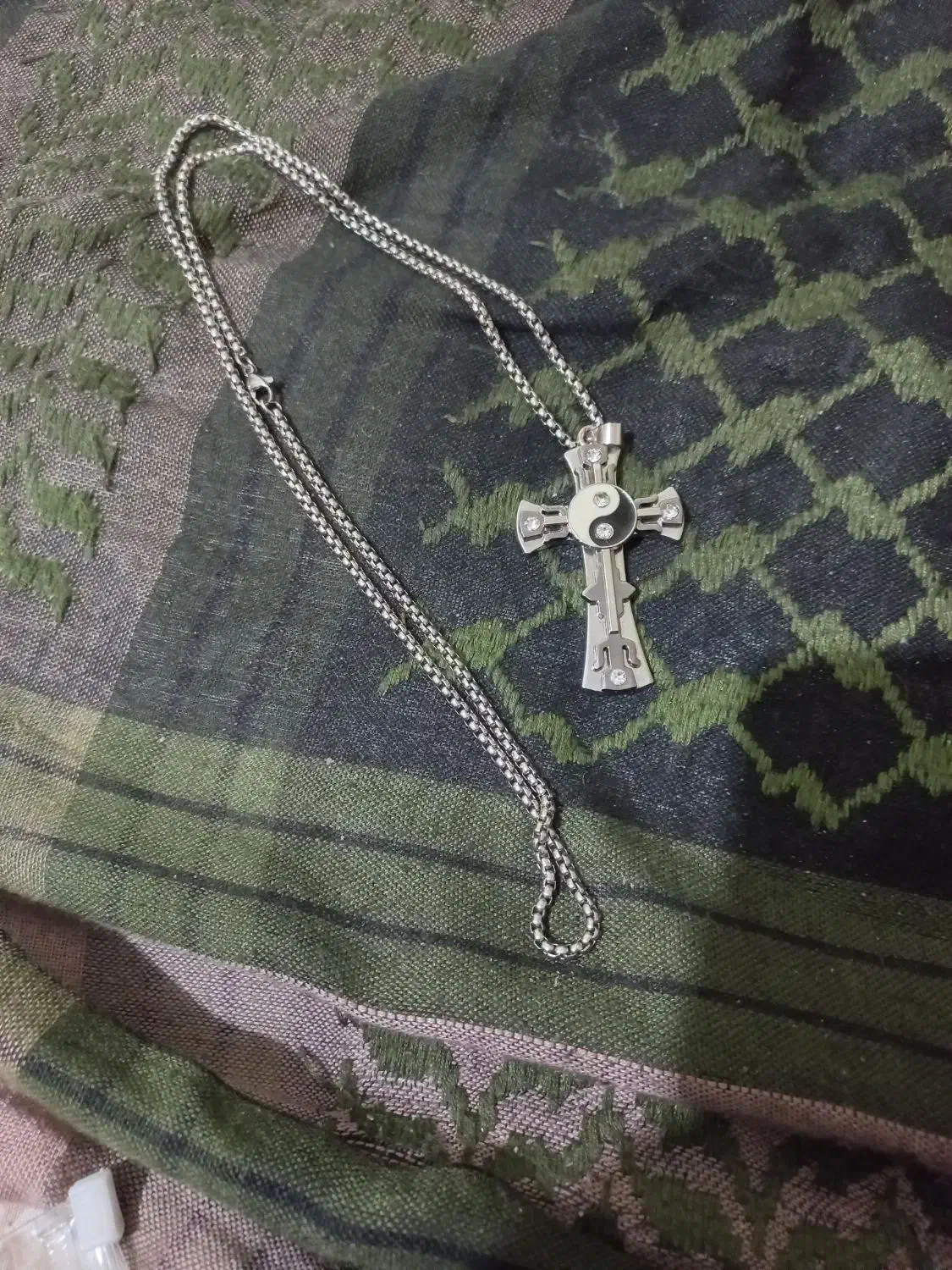 گردن بند|بدلیجات|پاکدشت, پاکدشت (مامازند)|دیوار