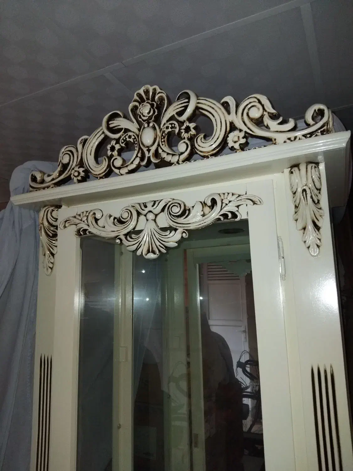 بوفه|بوفه، ویترین، کنسول|رشت, معلم|دیوار