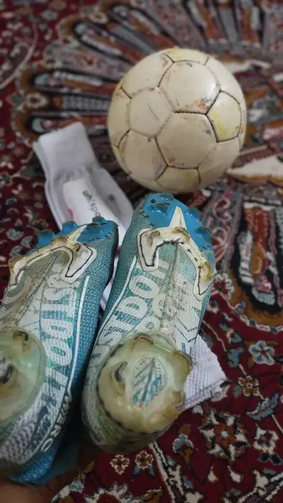 کفش و توپ چمن|تجهیزات ورزشی|دهدشت, |دیوار