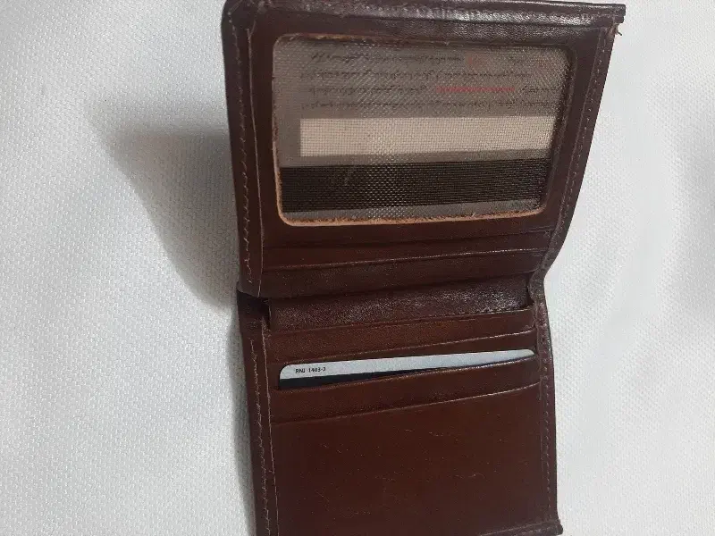 مفقود شده|کیف، کفش، کمربند|شاهرود, |دیوار