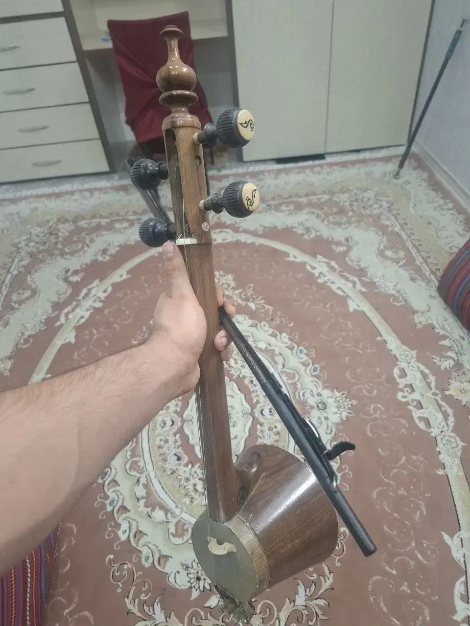 کمانچه|سازهای سنتی|خرمآباد, |دیوار