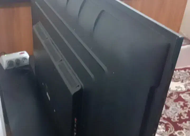 تلویزیون اسنوا فروش فوری|تلویزیون و پروژکتور|رشت, پیرکلاچای|دیوار