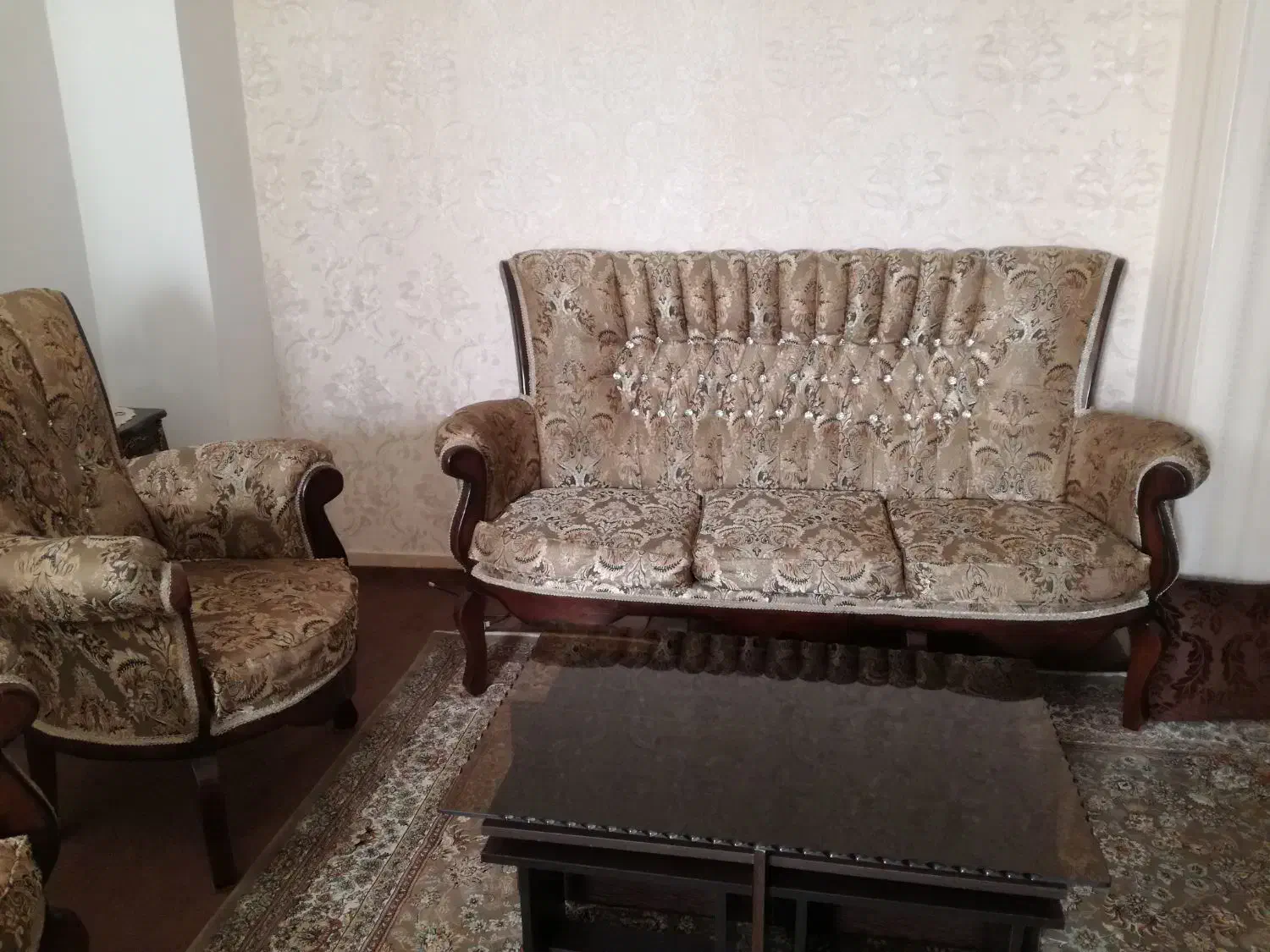 مبل|مبلمان خانگی و میز عسلی|ساوه, |دیوار