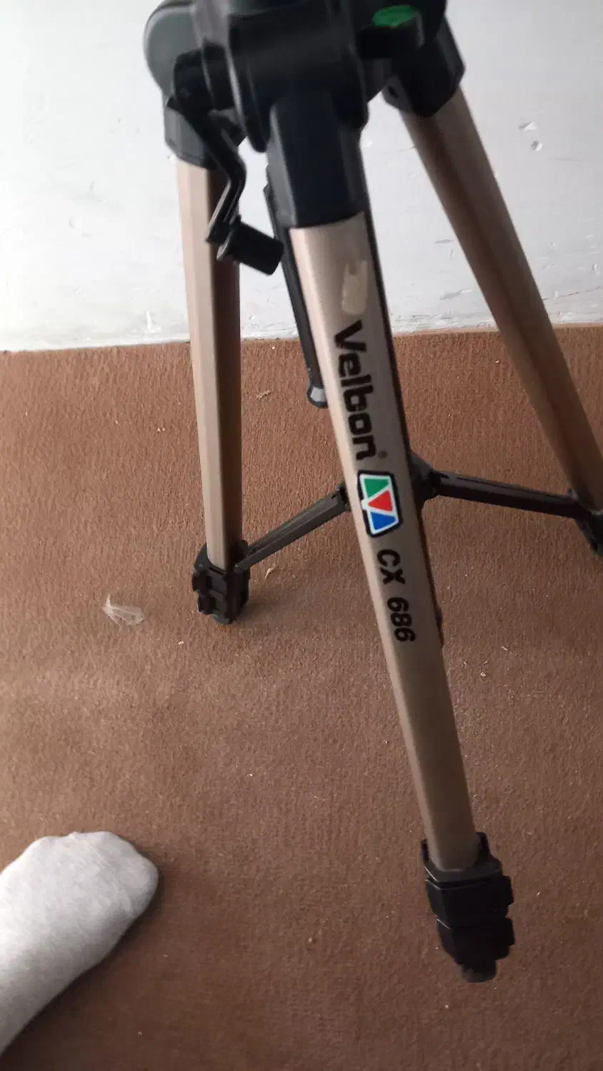 پایه دوربین|دوربین عکاسی و فیلم‌برداری|قم, آذر (نکویی)|دیوار