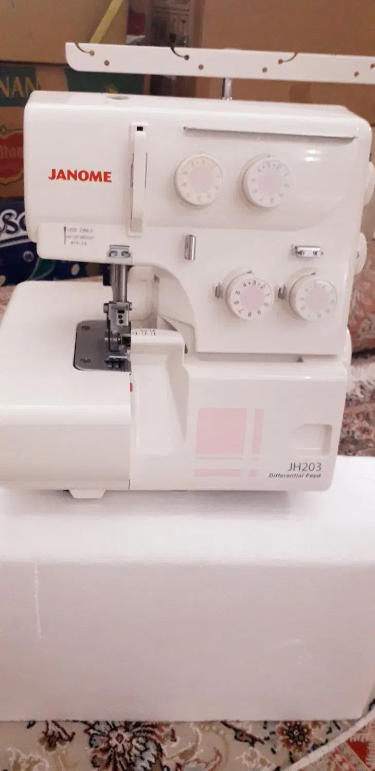 چرخ سردوز وبرش ژانومه|چرخ خیاطی و ریسندگی|ساری, |دیوار