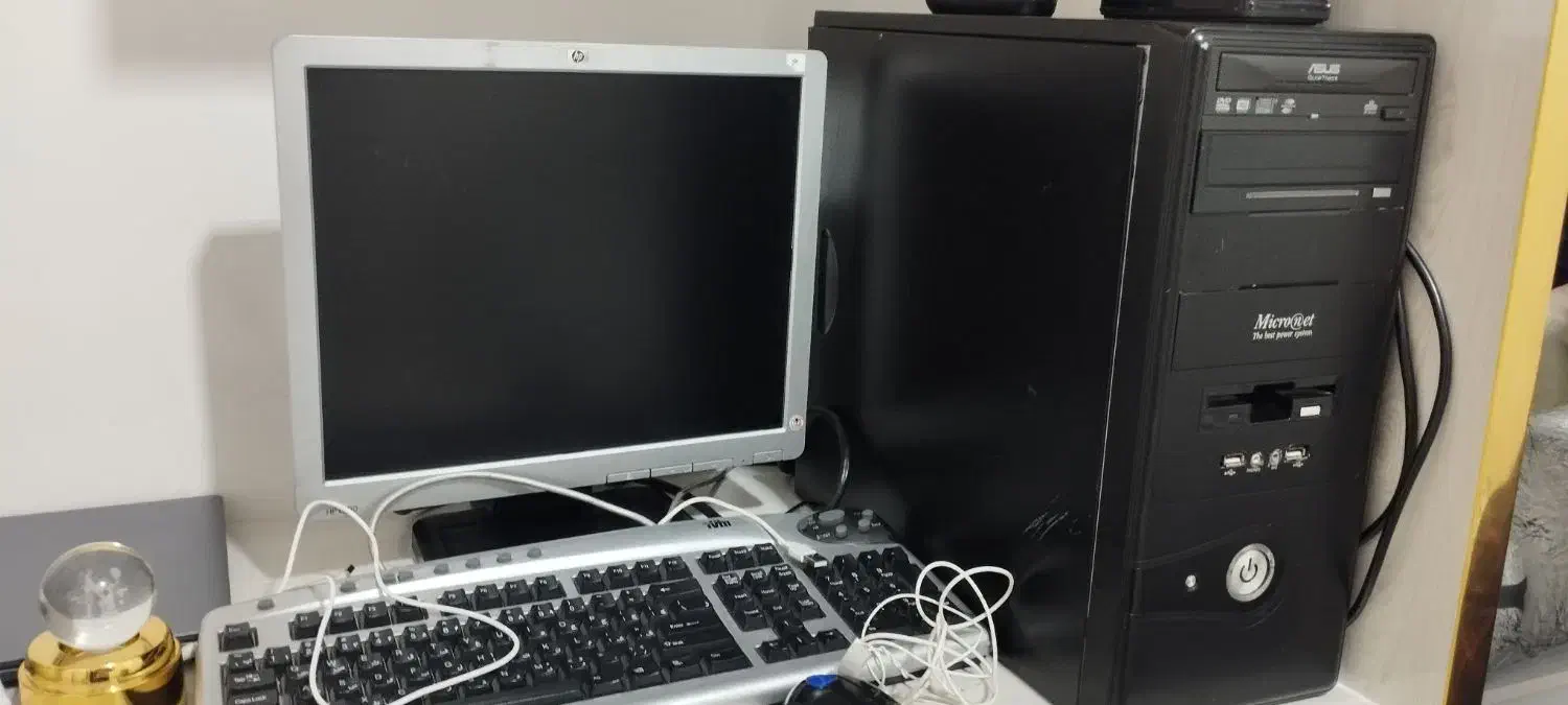 کامپیوتر|رایانه رومیزی|قیدار, |دیوار