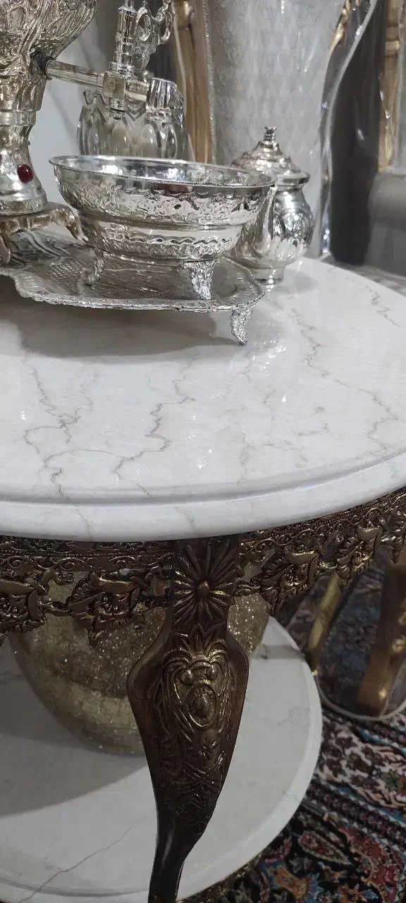میز خاطره و وسایل. آلیاژ آب کاری برنز باصفحه سنگ|بوفه، ویترین، کنسول|مشهد, هفت تیر (نه دره)|دیوار