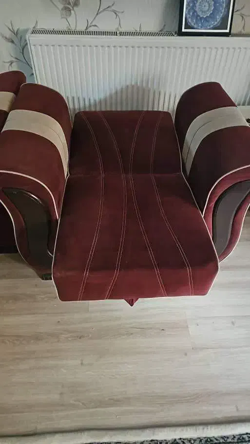 دو عدد مبل تک نفره سالم و کم استفاده شده|مبلمان خانگی و میز عسلی|اصفهان, رکن الدوله غربی|دیوار