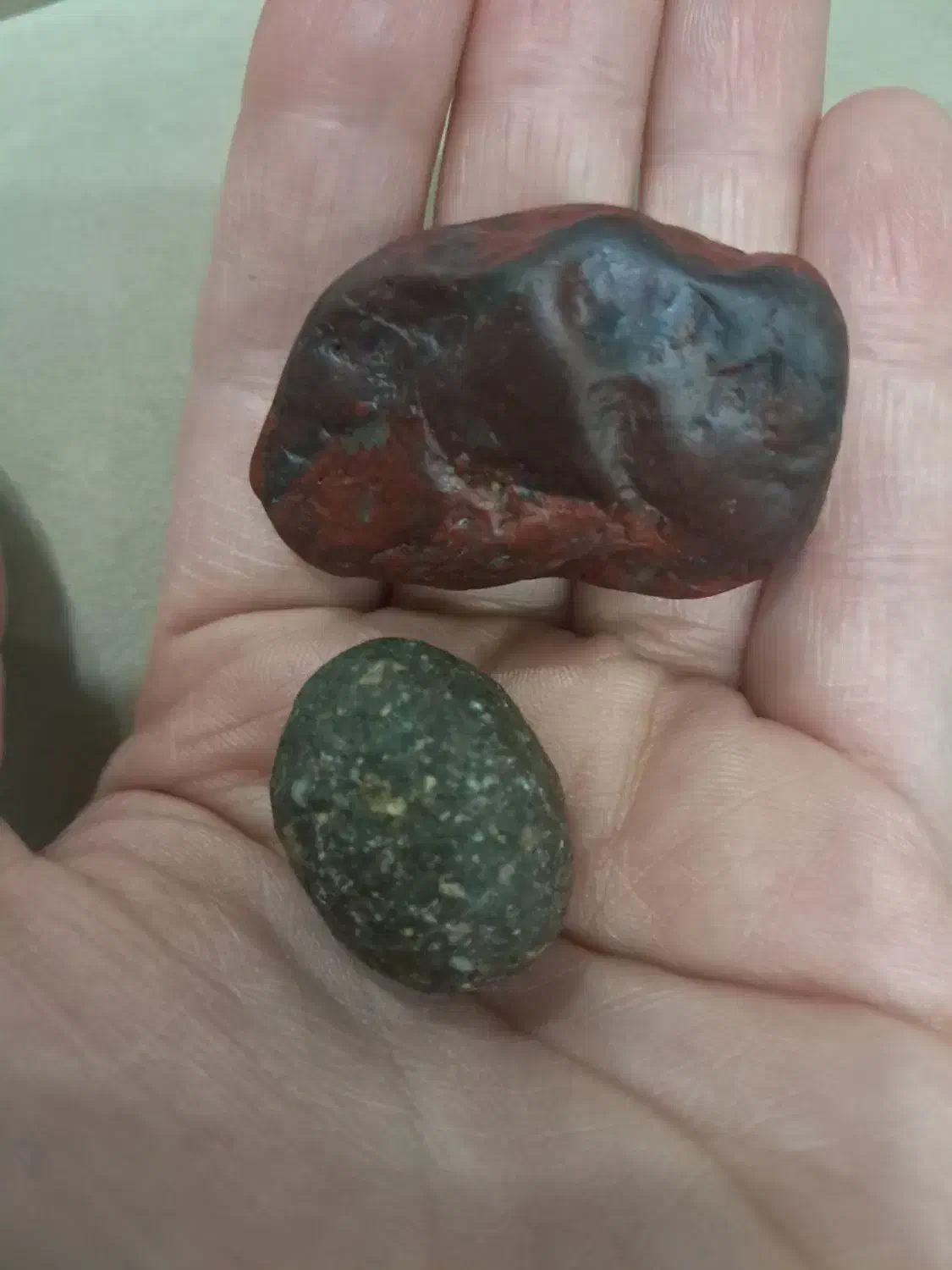 سنگ زیبا|جواهرات|کوهسار (البرز), |دیوار