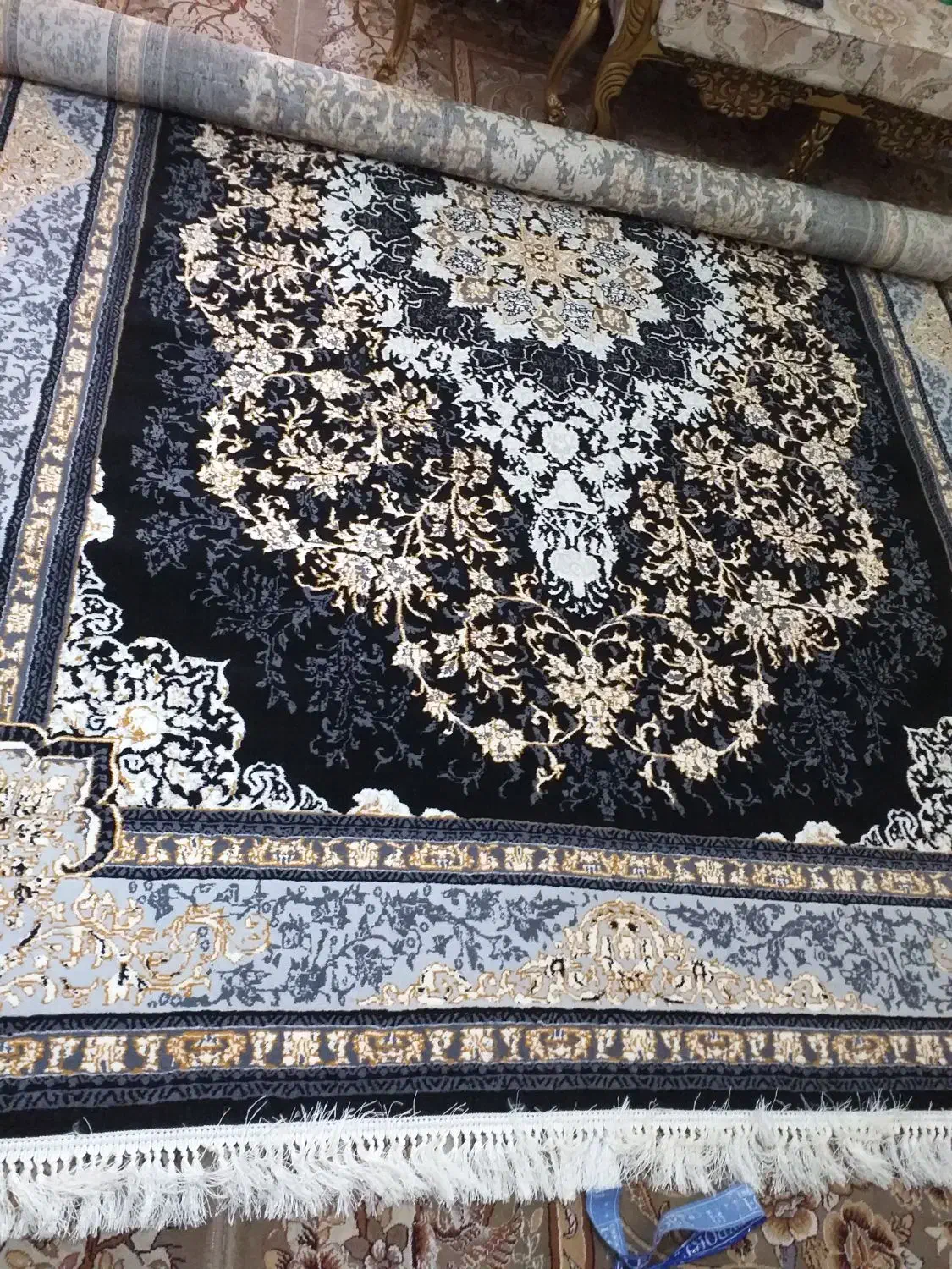 فرش ۹ متری زرین تاج مشهد|فرش|پاکدشت, حصار امیر|دیوار