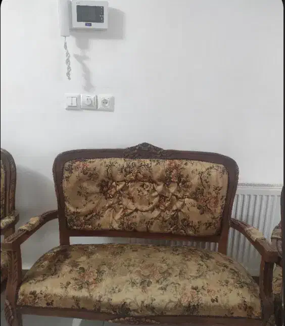 مبل هفت نفره چوبی|مبلمان خانگی و میز عسلی|آزادشهر, |دیوار