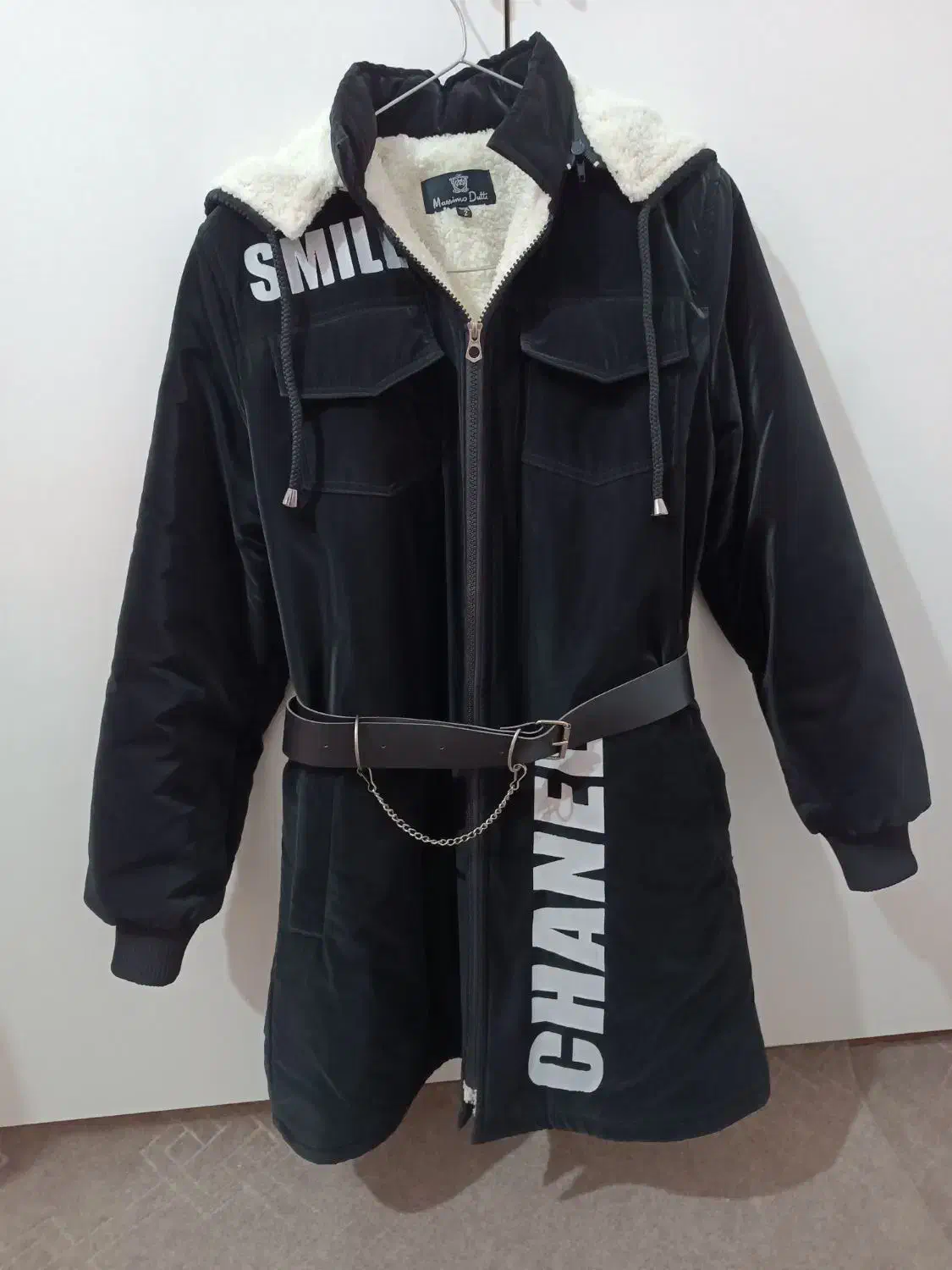 کاپشن مشکی|لباس|گلبهار, شهر جدید گلبهار|دیوار