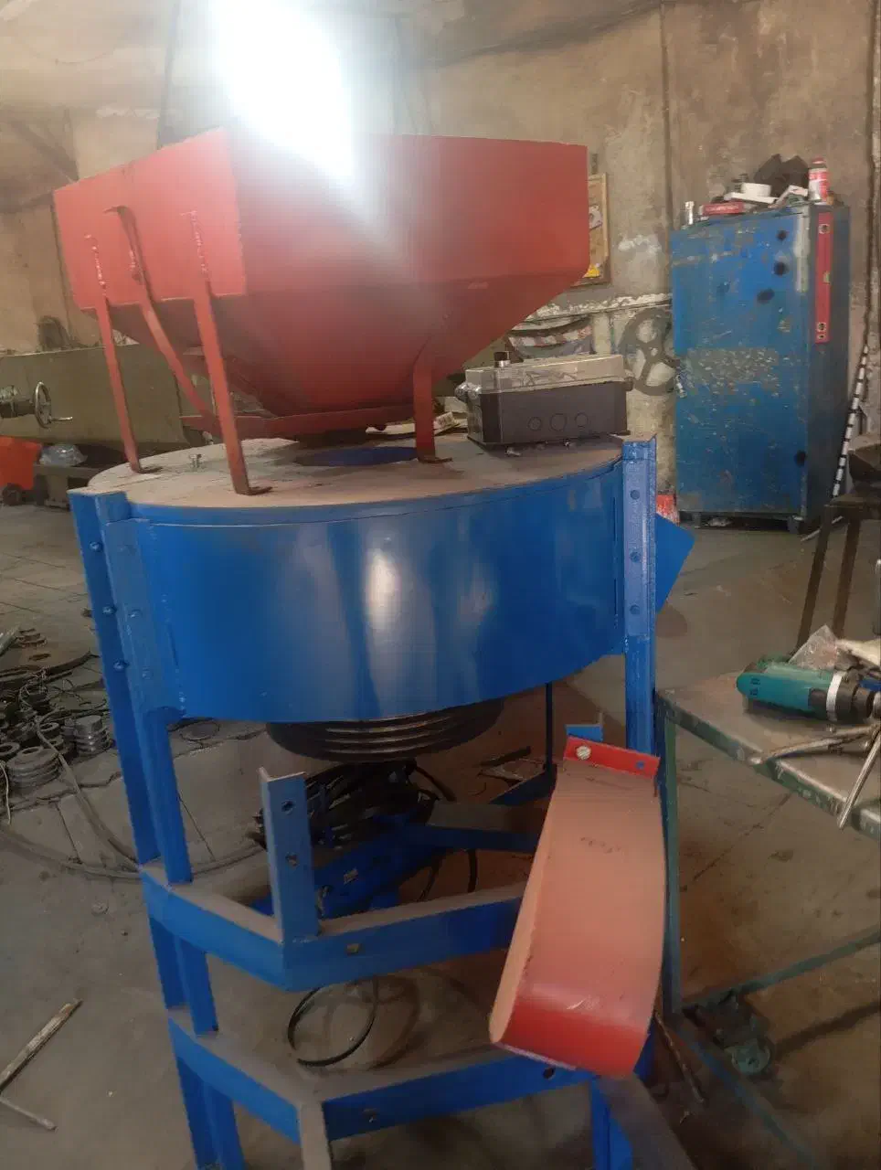 آسیاب سنگی آسیابپشتتراکتوری|ماشینآلات صنعتی|اندیمشک, |دیوار