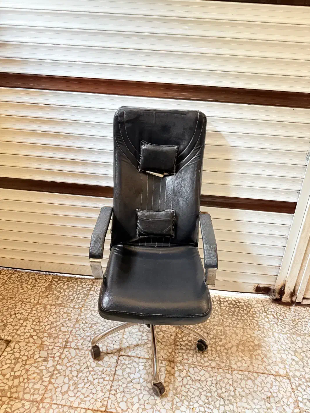 صندلی چرخدار|صندلی و نیمکت|رشت, پیرکلاچای|دیوار