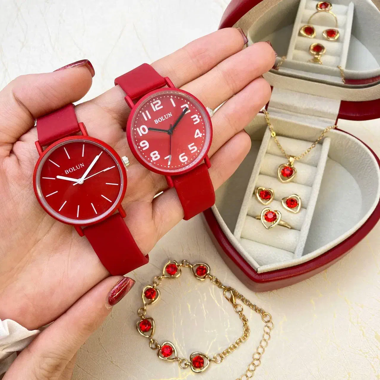 ساعت های یلدایی|ساعت|سمنان, |دیوار