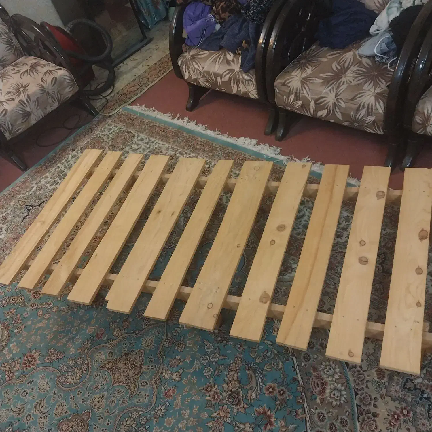 کف تخت|تخت و سرویس خواب|مشهد, مشکینی (شهرک غرب)|دیوار