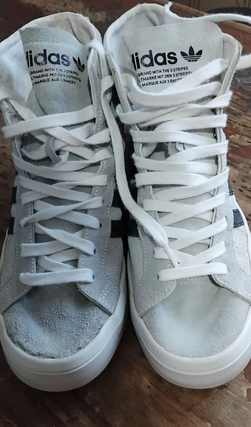 کفش اسنیکر ساقدار آدیداس اصل سایز ۴۲|کیف، کفش، کمربند|اسلامآباد غرب, |دیوار