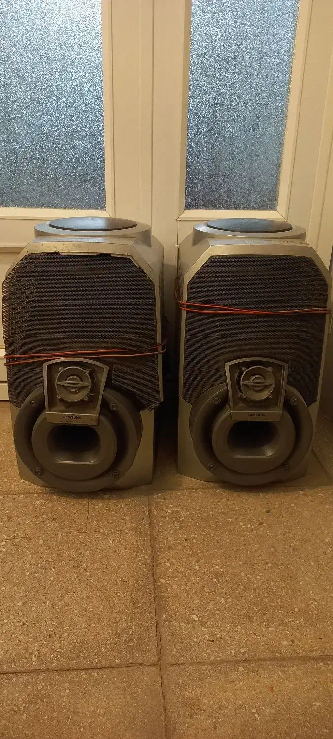 دو عدد اسپیکر و دو عدد بانده بزرگ ضبط|سیستم صوتی خانگی|کاشان, پا نخل|دیوار