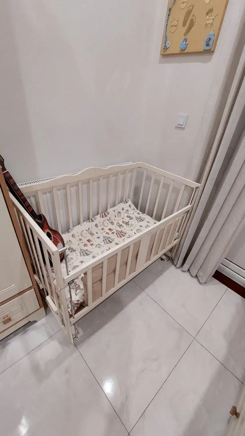 تخت گهواره ای کودک|اسباب و اثاث بچه|تهران, گمرک|دیوار