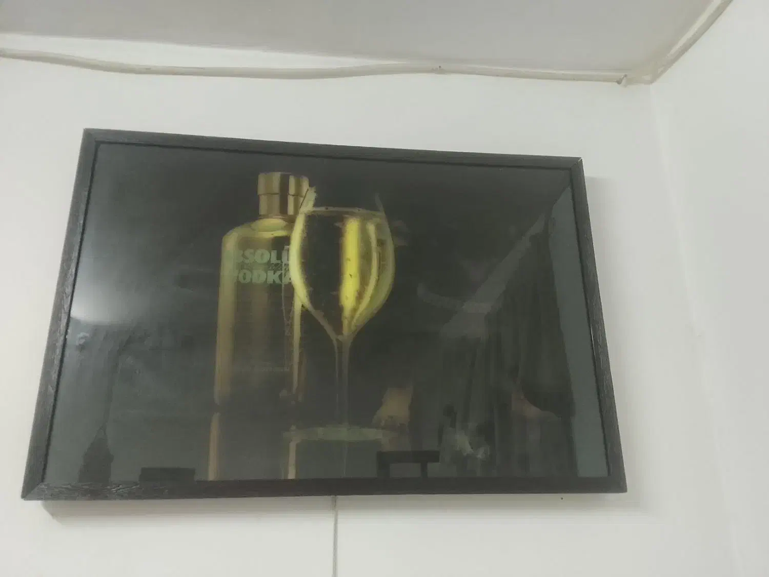 تابلو چراغ دار|چراغ خواب و آباژور|رشت, آب و برق|دیوار